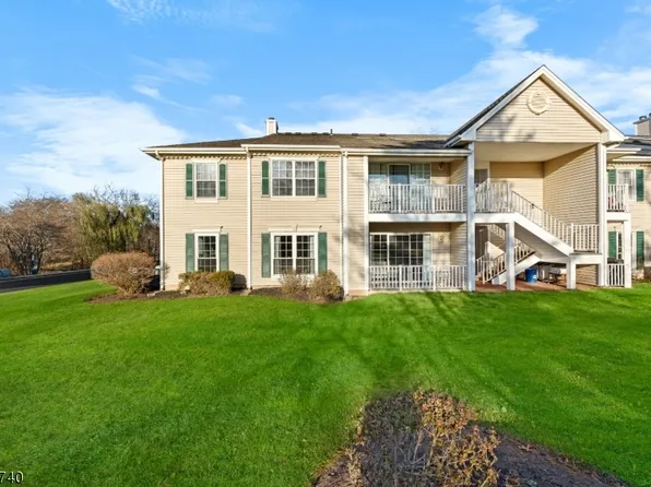 109 Reading Cir #109, Bridgewater Twp., NJ 08807