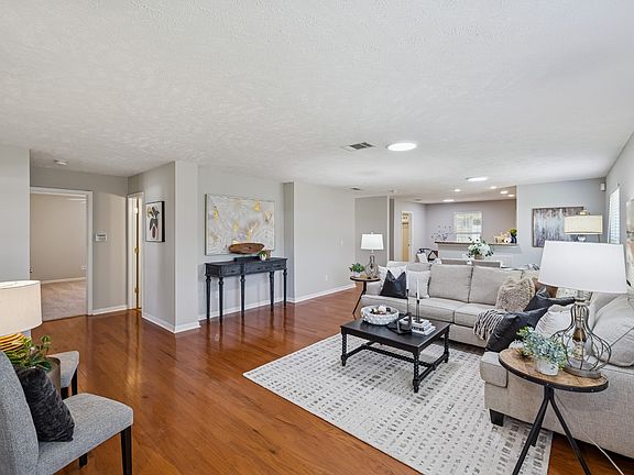 5th image of 5433 Middlebury Dr