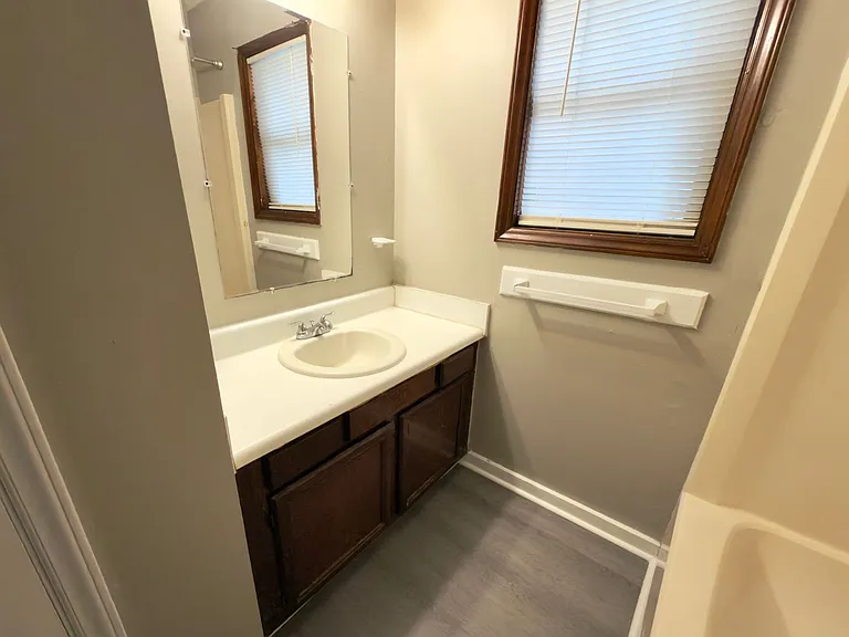 2146 Charles St #6 — Photo 7
