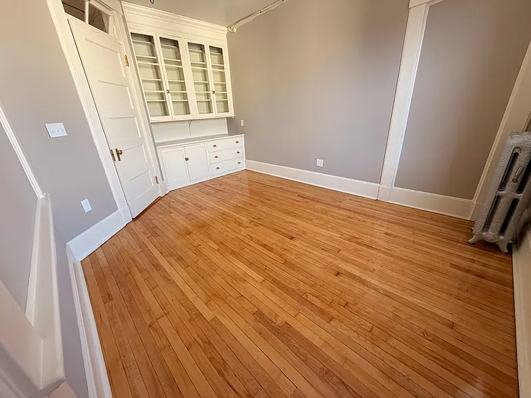 69 S Pleasant St #13 — Photo 23