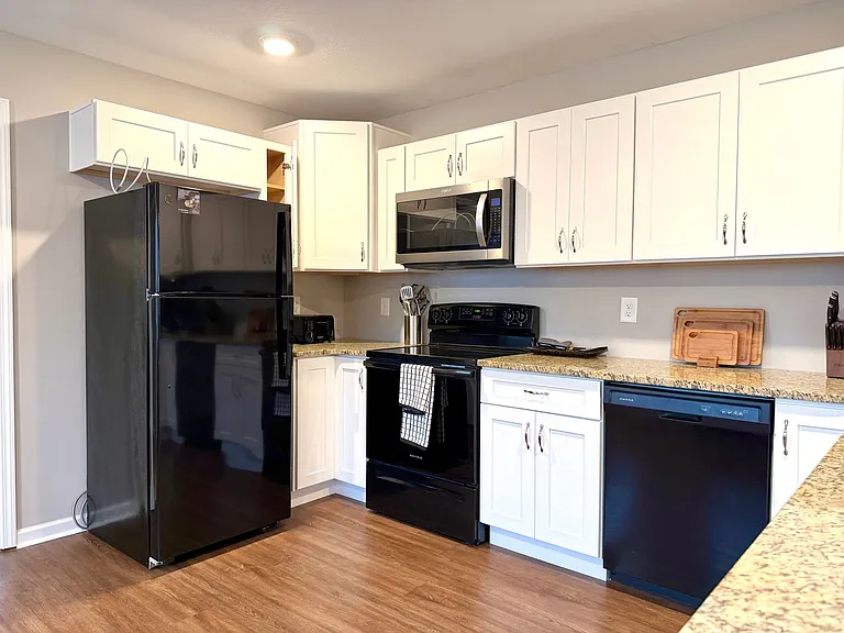 925 Woody Hills Dr — Photo 10