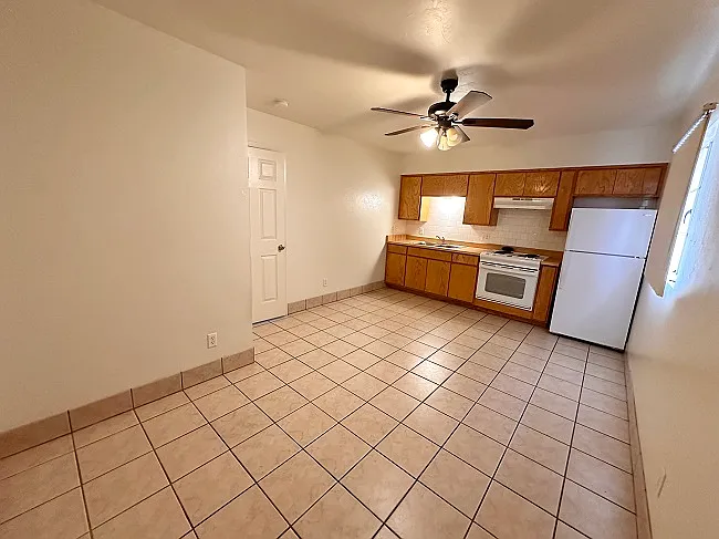 1 bed, $780 — Photo 2