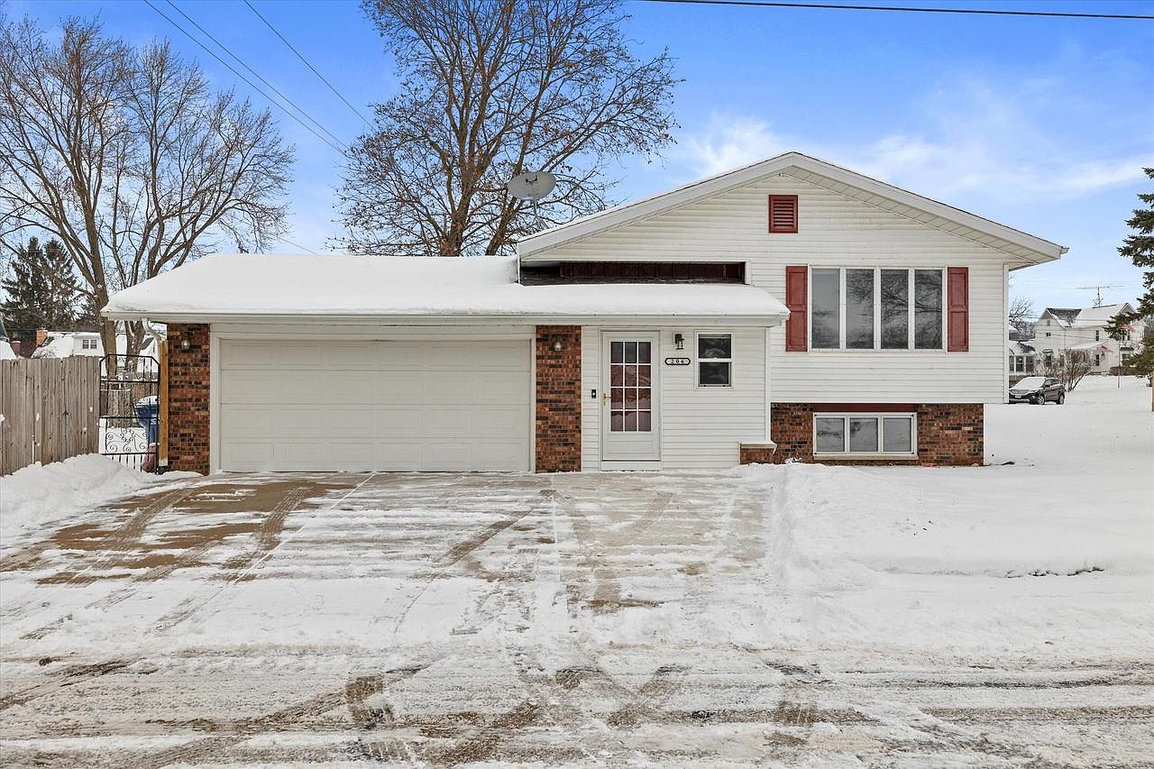 206 Forest STREET, Theresa, WI 53091 | Zillow