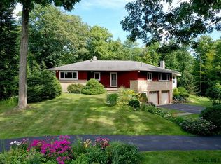 540 Devils Ln, Ballston Spa, NY 12020