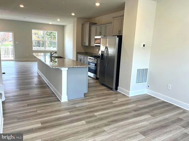 1813 Ritter Dr — Photo 12