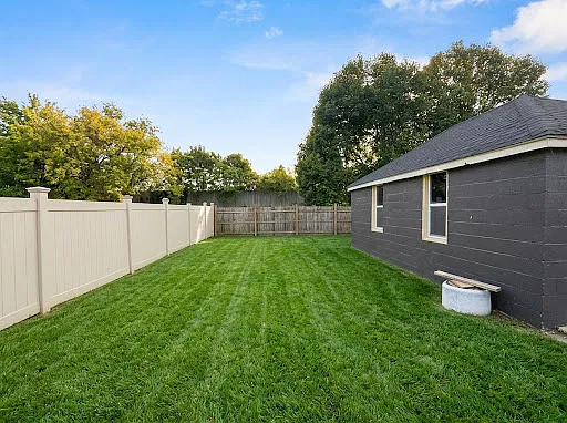 2 bed, 900 sqft, $1,525 — Photo 4