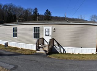 13065 Glen Brook Ct, Glen Rock, PA 17327