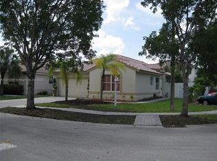 20896 NW 16th St, Hollywood, FL 33029