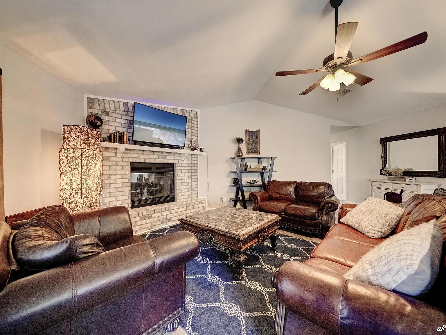 707 Plantation Circle - 1 — Photo 2