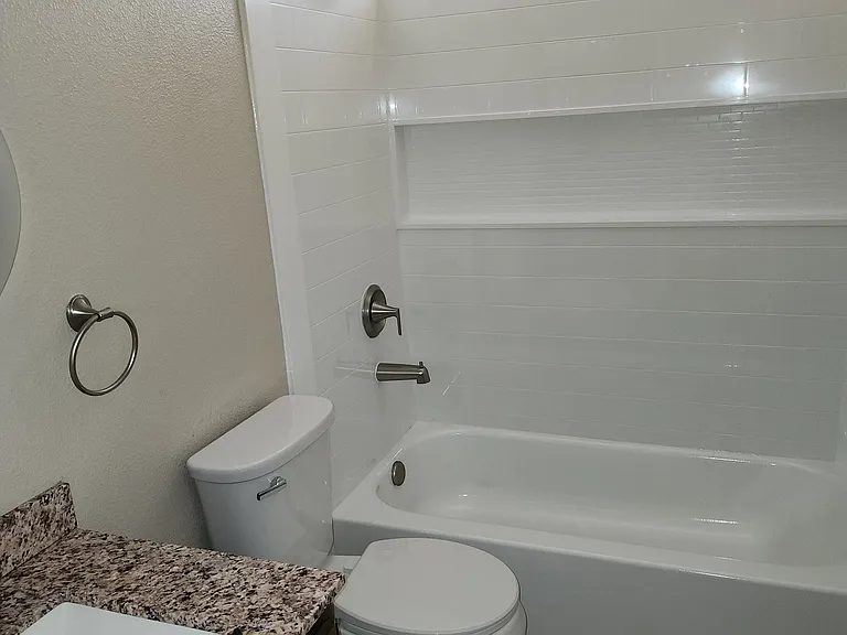 128 Parkview Ave #A — Photo 13