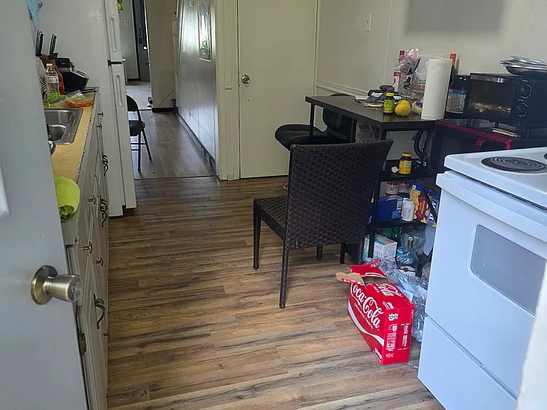 606 W Mulberry St — Photo 9