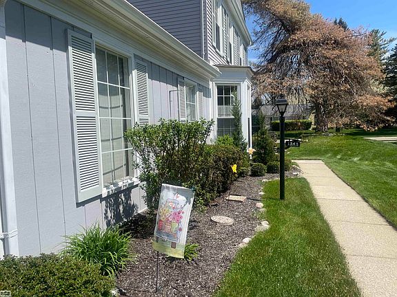 3rd image of 1343 Autumn Ln