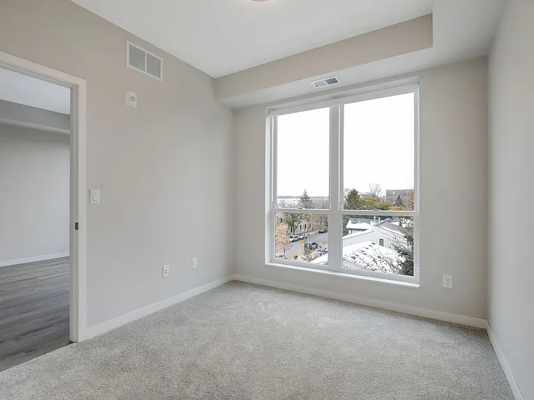 330 9th St SE — Photo 24