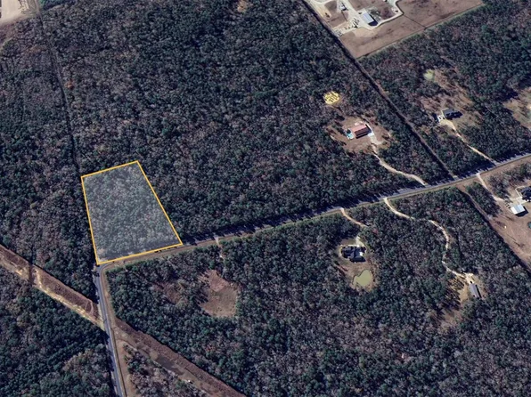 Dream Catcher Rd, Wallisville, TX 77597