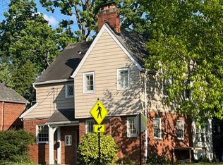 (Undisclosed Address), Arlington, VA 22201