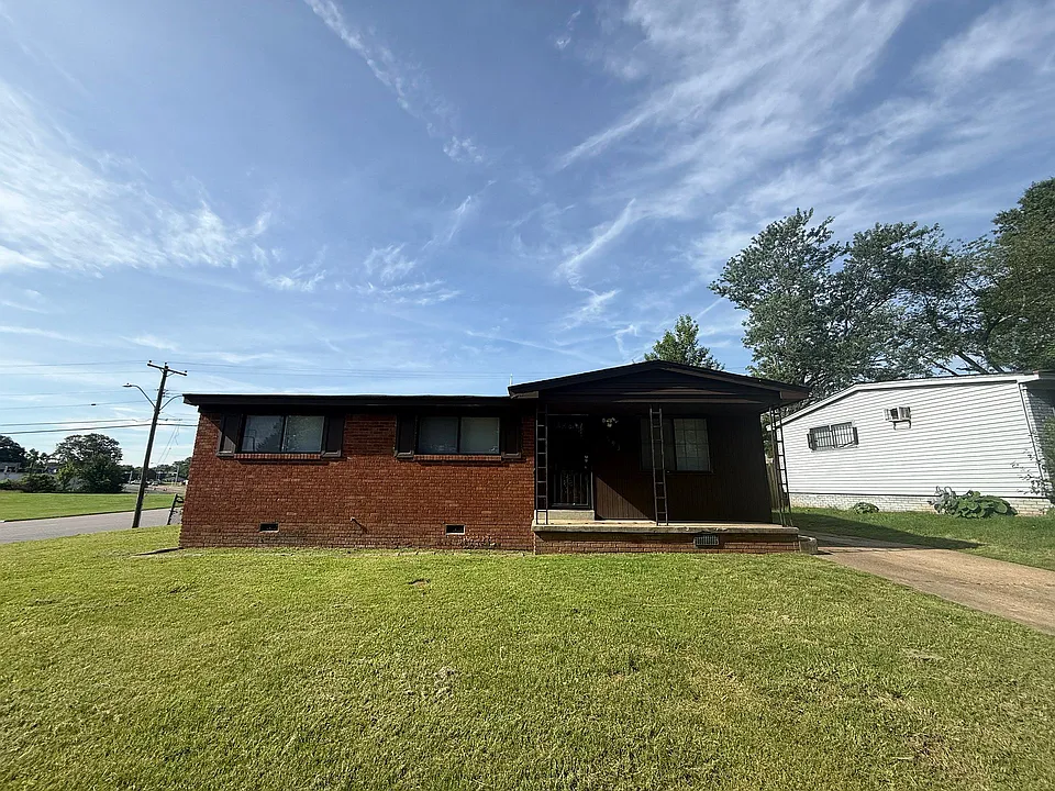 593 Bonwood Ave