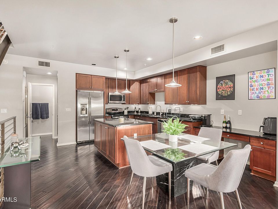 1st image of 526 W 1ST Street #105