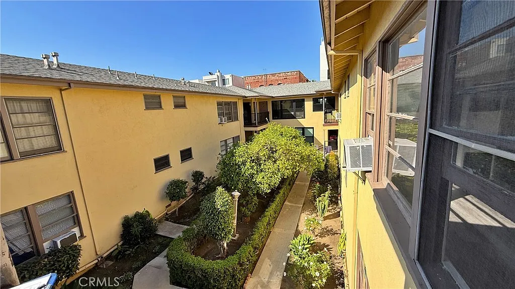 1 bed, 620 sqft, $1,600 — Photo 2
