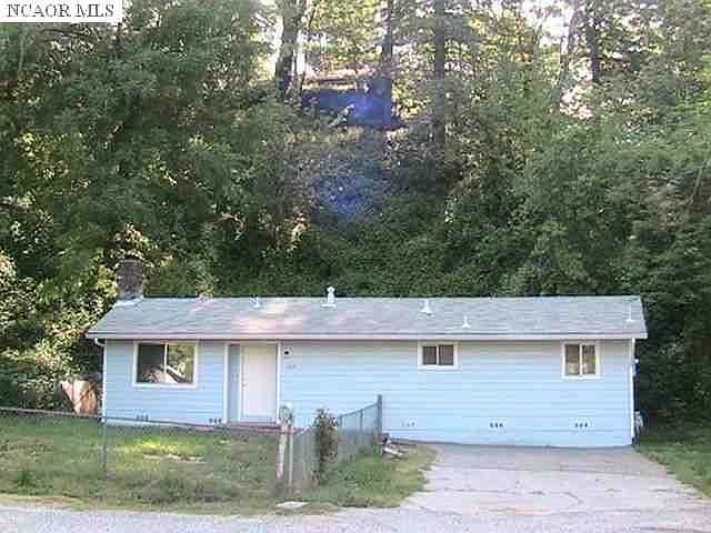 1st image of 229 Helen Dr