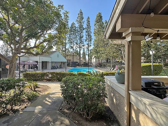 4th image of 3017 Old Bridgeport Way