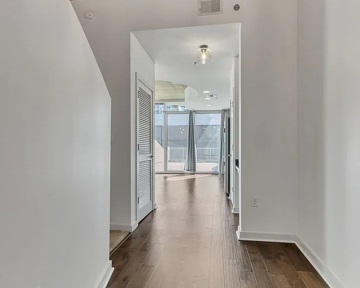 301 Demonbreun St #707 — Photo 31