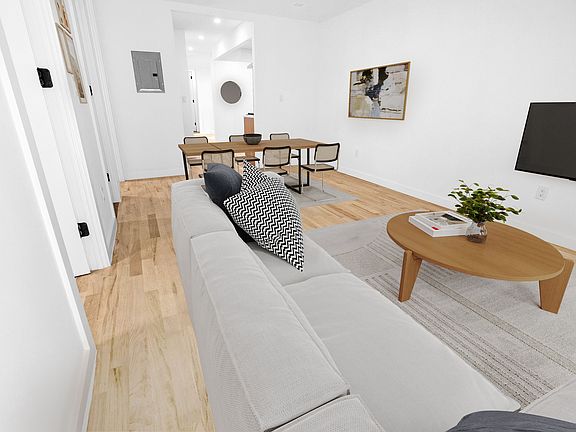 2nd image of 529 E 85th St APT 1E