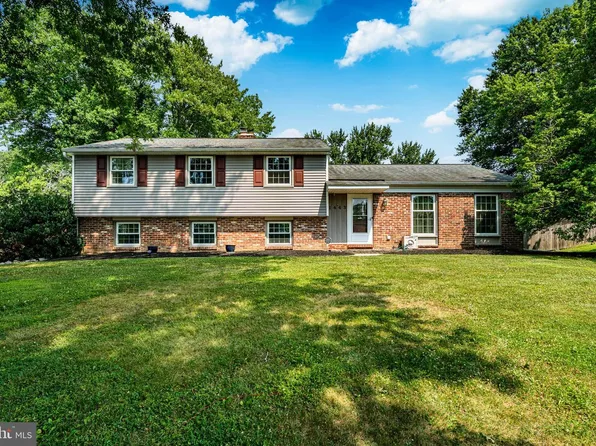 1443 Heather Ln, West Chester, PA 19380