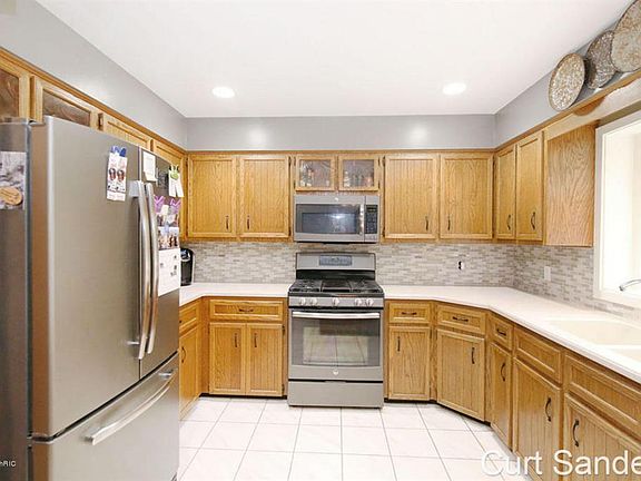 3rd image of 2611 Glencairin Dr NW