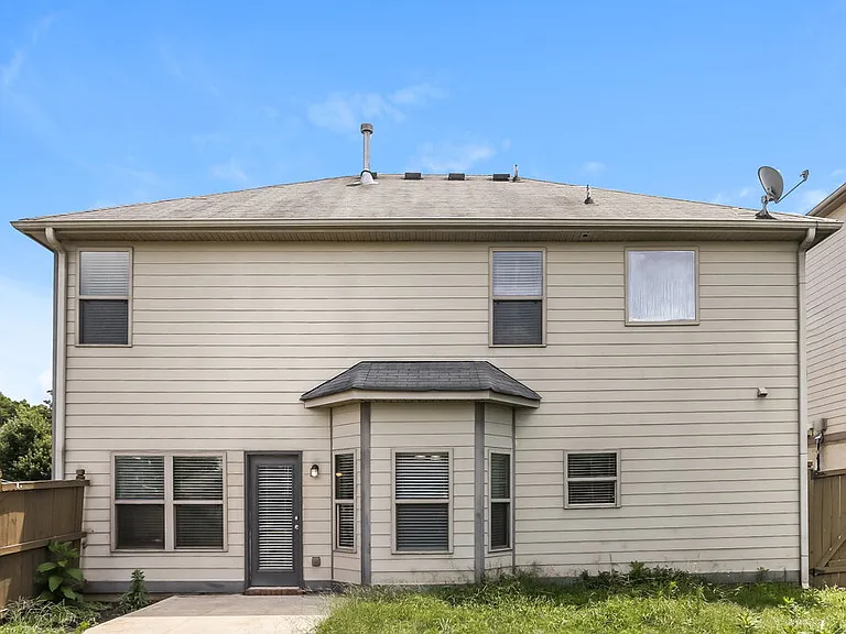 639 Ocean Ave — Photo 17