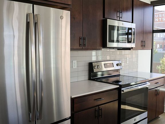 2nd image of 909 Capitol Ave APT 212
