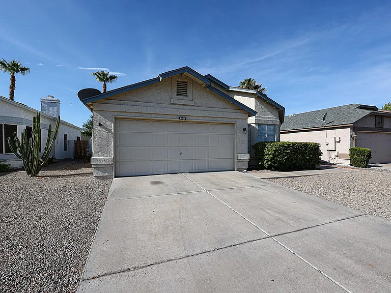 8865 W Morningside Dr — Photo 1