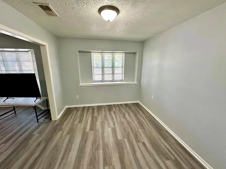 4310 Cinnabar Dr — Photo 10