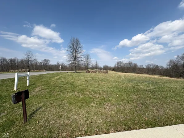 843 Ben Franklin St, Cloverdale, IN 46120