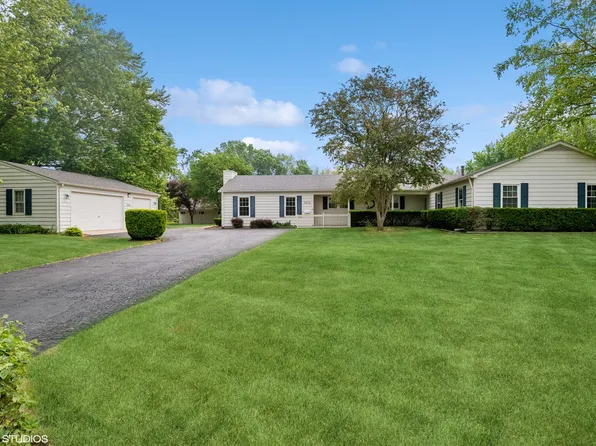 8406 William Ln, Spring Grove, IL 60081