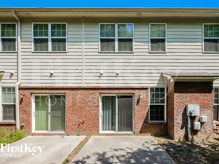 975 Treymont Way — Photo 17