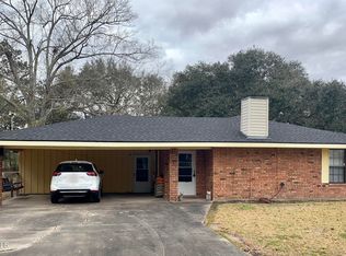 211 Lee Rd, Eunice, LA 70535