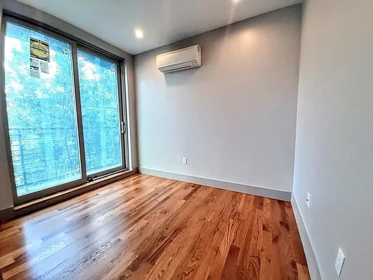 Rented by Reside New York | media 6