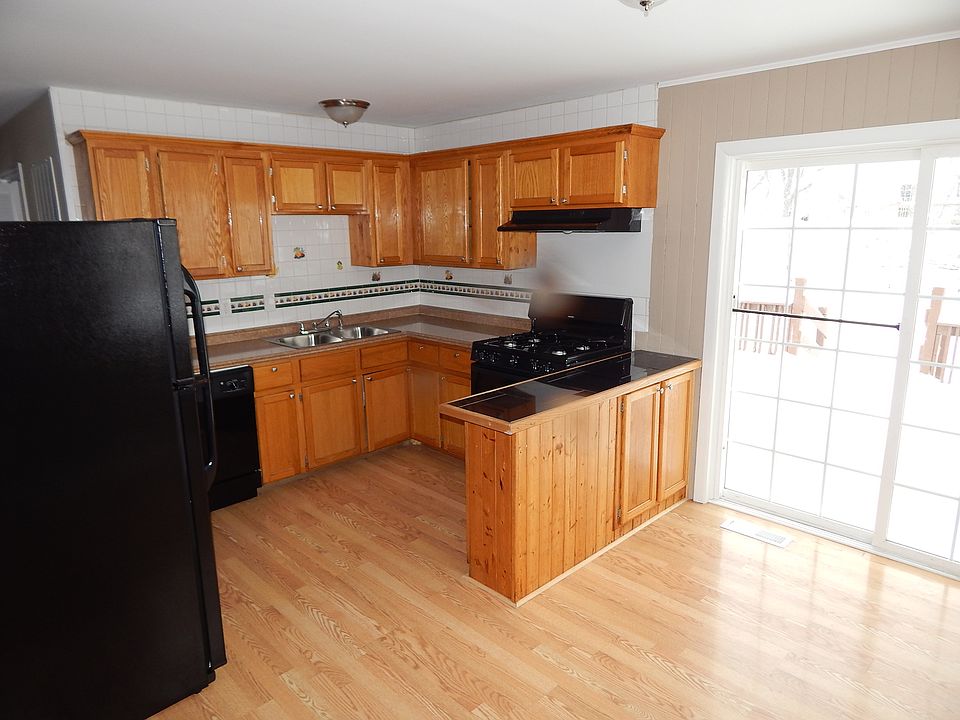 1st image of 411 Sherwood Dr