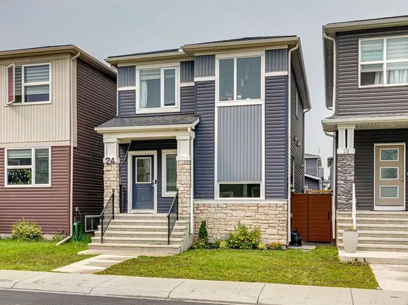 24 W Corner Meadows Park NE, Calgary, AB T3N 1J5