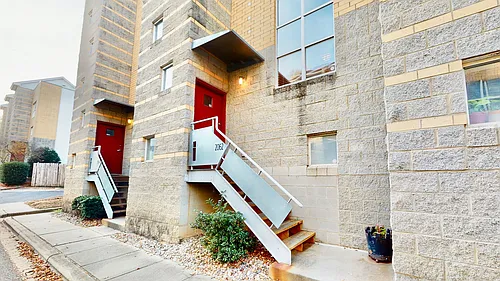 2062 Atherton Heights Ln Photo 1