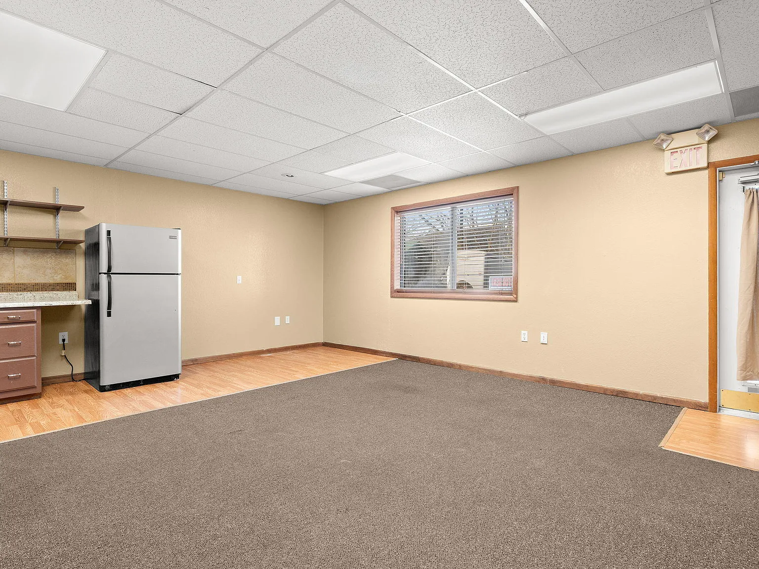2 bed, 1.0 bath, 750 sqft, $900 — Photo 4