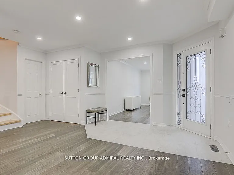 160 Gailcrest Cir — Photo 3