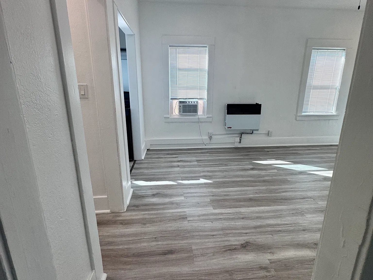 2 bed, 720 sqft, $2,450 — Photo 3