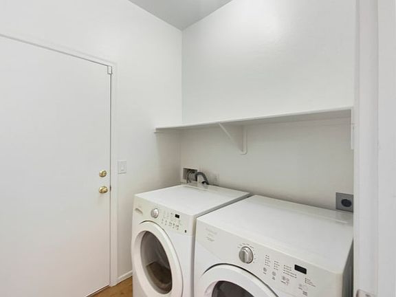 3rd image of 31744 N Royal Oak Way