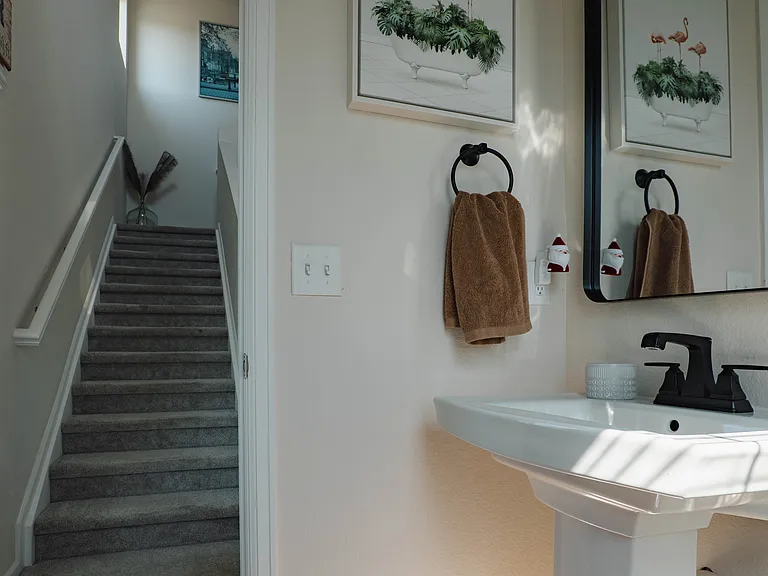 9701 Truckee St — Photo 11