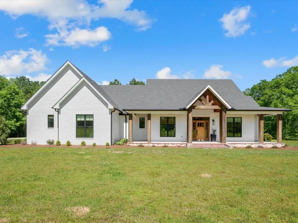 606 N Black Creek Rd, Sumrall, MS 39482