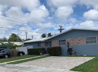 1615 SW 90th Ave, Miami, FL 33165