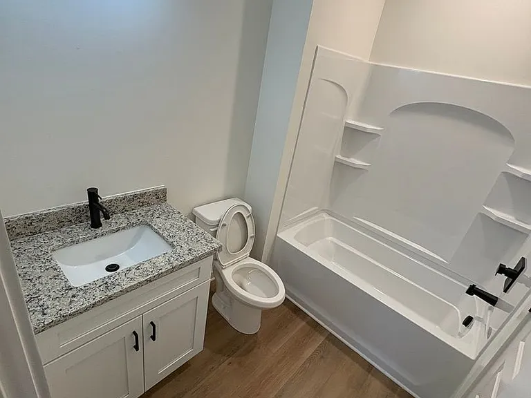 310 Cedar St — Photo 18