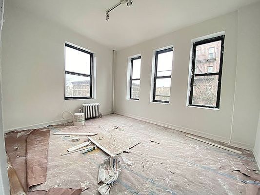 1st image of 73 Saint Pauls Pl APT D2