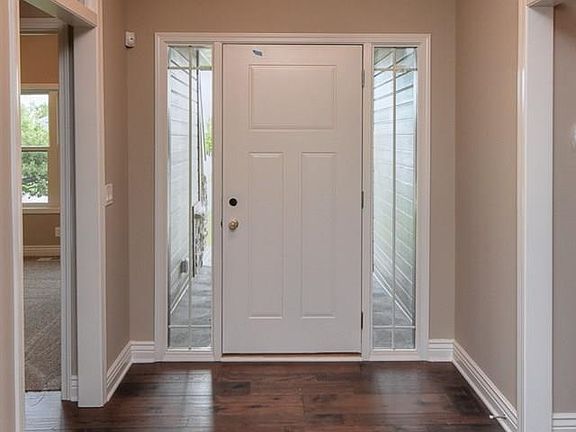 3rd image of 7959 Westshore Cir